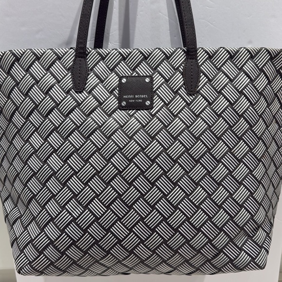 Henri Bendel Woven Tote Bag - Picture 4 of 9